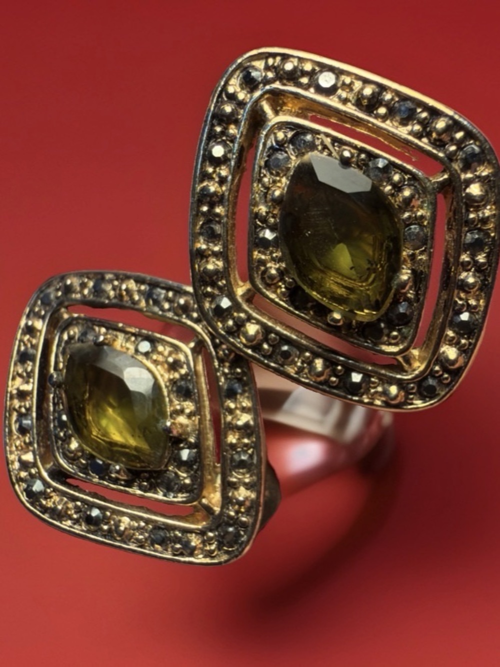 Vtg Monet clip on earrings goldtone green rhinestones